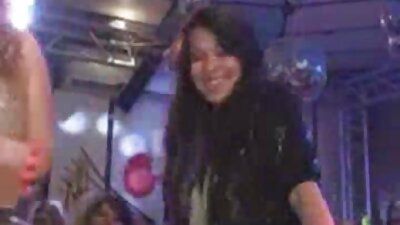 College Partéi Girl éta teuing mabok méré Résistansi